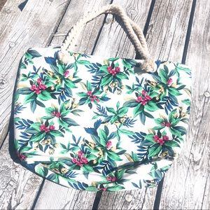 Cruise Club Floral Leaf Print Tote NWT